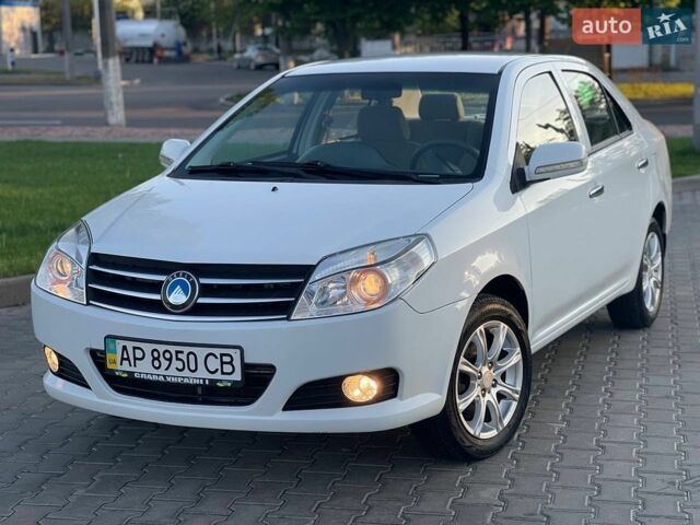 Білий Джилі МК, об'ємом двигуна 1.5 л та пробігом 86 тис. км за 3800 $, фото 1 на Automoto.ua