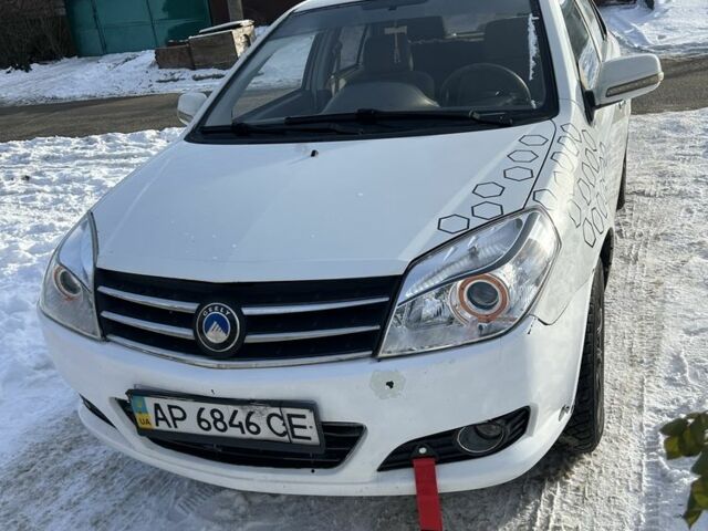 Белый Джили МК, объемом двигателя 1.5 л и пробегом 150 тыс. км за 2400 $, фото 1 на Automoto.ua