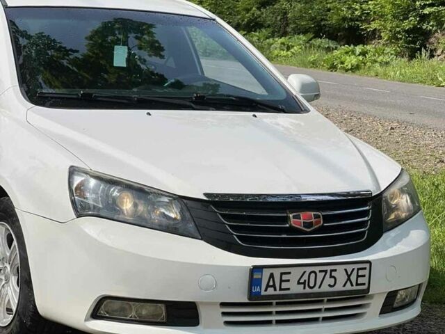 Белый Джили МК, объемом двигателя 1.8 л и пробегом 108 тыс. км за 3999 $, фото 1 на Automoto.ua