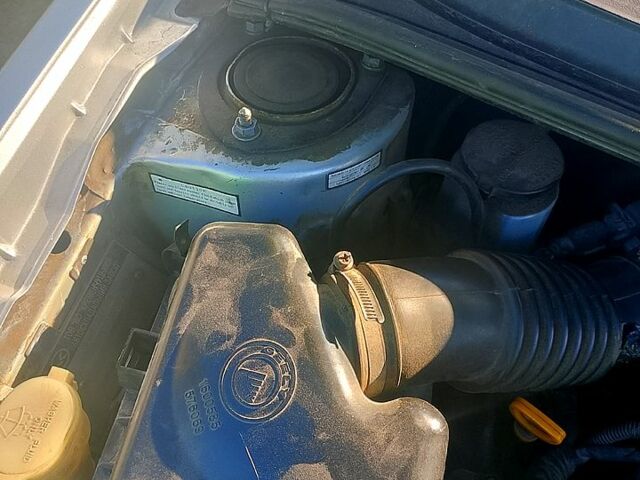 Серый Джили МК, объемом двигателя 1.5 л и пробегом 286 тыс. км за 2200 $, фото 1 на Automoto.ua