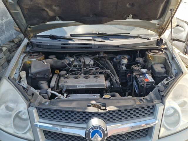 Серый Джили МК, объемом двигателя 1.6 л и пробегом 105 тыс. км за 1580 $, фото 1 на Automoto.ua