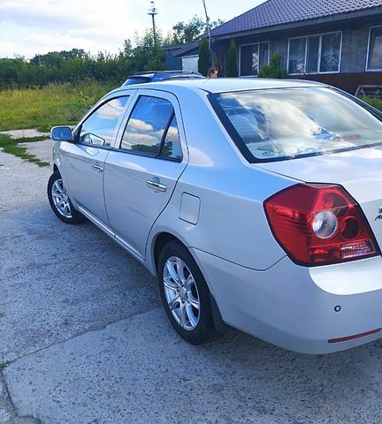 Джилі МК 2010 у Кам'янське (Дніпродзержинськ) на Automoto.ua Сірий Джилі МК, об'ємом двигуна 1.6 л та пробігом 54 тис. км за 3999 $, фото 1 на Automoto.ua