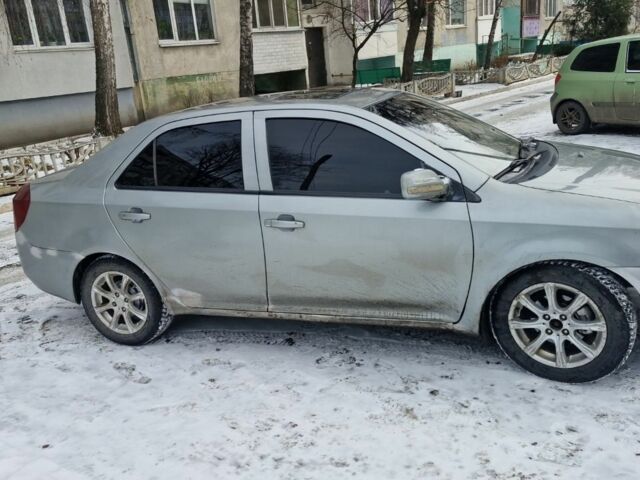 Серый Джили МК, объемом двигателя 1.6 л и пробегом 200 тыс. км за 2008 $, фото 1 на Automoto.ua