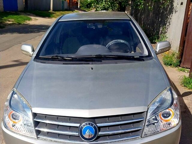 Сірий Джилі МК, об'ємом двигуна 1.5 л та пробігом 200 тис. км за 3100 $, фото 1 на Automoto.ua