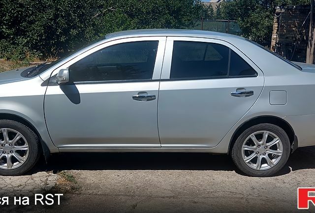 Сірий Джилі МК, об'ємом двигуна 1.5 л та пробігом 68 тис. км за 3500 $, фото 1 на Automoto.ua