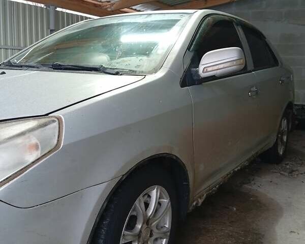 Серый Джили МК, объемом двигателя 1.59 л и пробегом 171 тыс. км за 2000 $, фото 1 на Automoto.ua