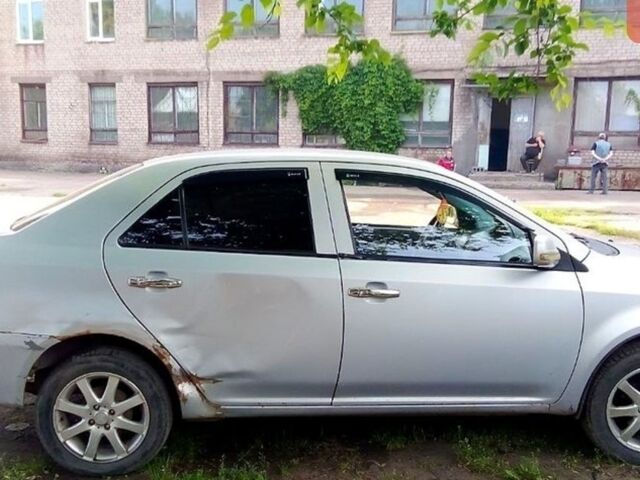 Сірий Джилі МК, об'ємом двигуна 1.5 л та пробігом 205 тис. км за 1800 $, фото 1 на Automoto.ua