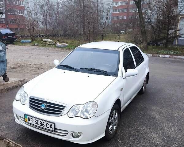 Белый Джили МР, объемом двигателя 1.5 л и пробегом 60 тыс. км за 3000 $, фото 1 на Automoto.ua