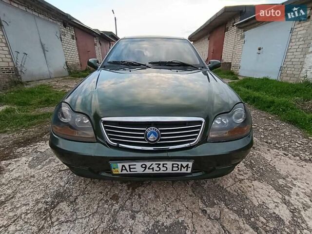Зеленый Джили МР, объемом двигателя 1.5 л и пробегом 220 тыс. км за 1600 $, фото 1 на Automoto.ua