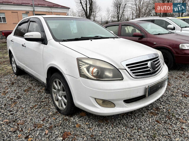 Белый Джили Мапл Ц82, объемом двигателя 1.5 л и пробегом 263 тыс. км за 3200 $, фото 1 на Automoto.ua