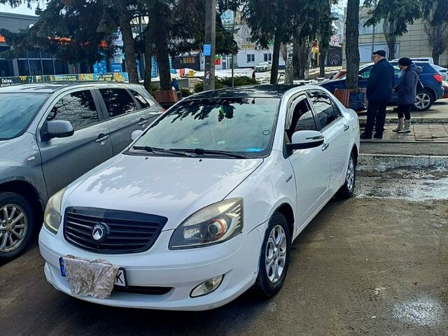 Белый Джили Мапл, объемом двигателя 1.8 л и пробегом 186 тыс. км за 3499 $, фото 1 на Automoto.ua