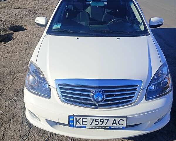 Белый Джили СЛ, объемом двигателя 1.79 л и пробегом 70 тыс. км за 5250 $, фото 1 на Automoto.ua