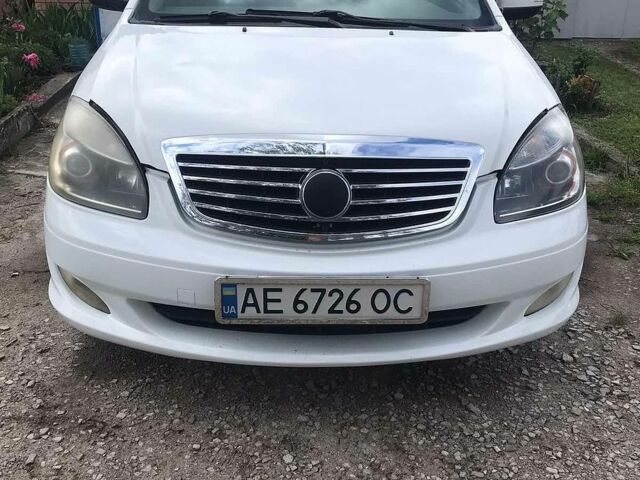 Белый Джили СЛ, объемом двигателя 1.79 л и пробегом 290 тыс. км за 3100 $, фото 1 на Automoto.ua