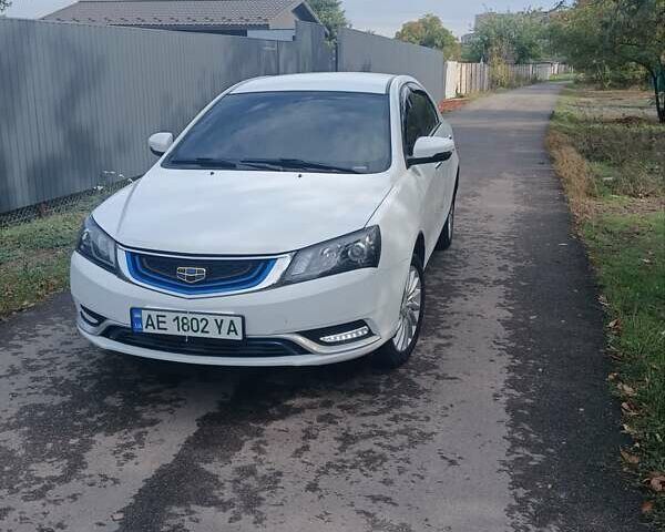 Белый Джили Emgrand EV253, объемом двигателя 0 л и пробегом 104 тыс. км за 10900 $, фото 1 на Automoto.ua