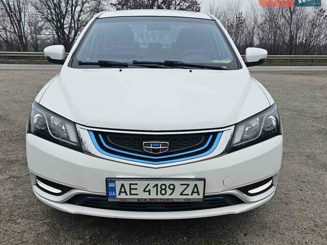 Белый Джили Emgrand EV253, объемом двигателя 0 л и пробегом 132 тыс. км за 9500 $, фото 1 на Automoto.ua