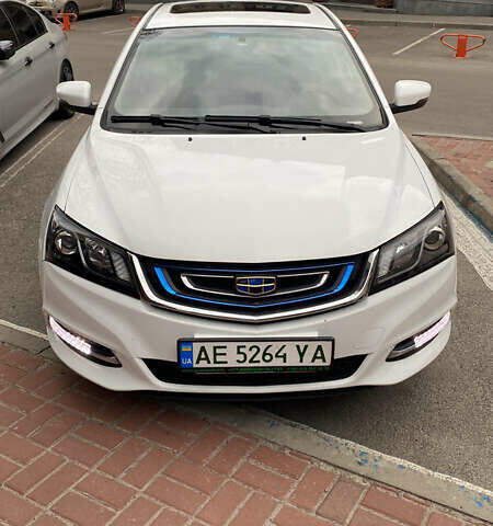 Белый Джили Emgrand EV300, объемом двигателя 0 л и пробегом 98 тыс. км за 10500 $, фото 1 на Automoto.ua