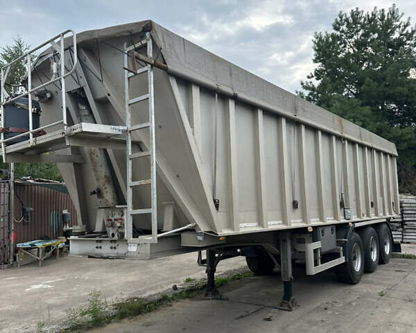 Серый Дженерал Трейлерс СУУ, объемом двигателя 0 л и пробегом 400 тыс. км за 17500 $, фото 1 на Automoto.ua