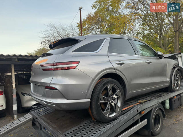 Серый Генезис GV70 EV, объемом двигателя 0 л и пробегом 3 тыс. км за 17500 $, фото 1 на Automoto.ua