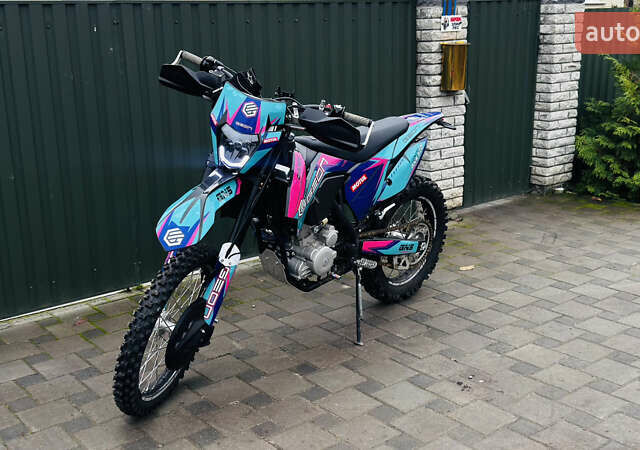 Черный Геон Dakar GNS 300, объемом двигателя 0.3 л и пробегом 1 тыс. км за 2499 $, фото 1 на Automoto.ua