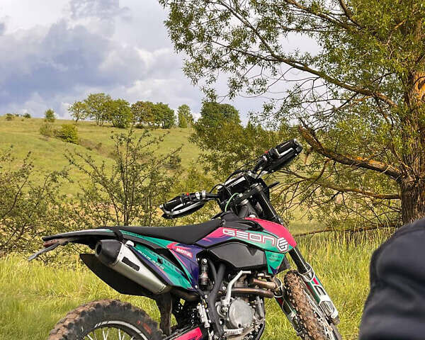 Геон Dakar GNS 300R 2023 в Гайсине на Automoto.ua Черный Геон Dakar GNS 300R, объемом двигателя 0.3 л и пробегом 4 тыс. км за 2700 $, фото 1 на Automoto.ua