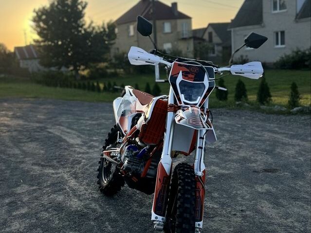 Геон Інша, об'ємом двигуна 0.3 л та пробігом 0 тис. км за 2500 $, фото 1 на Automoto.ua