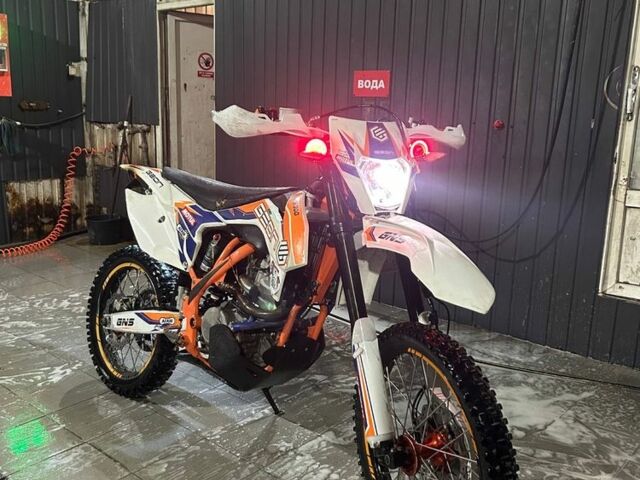 Геон Інша, об'ємом двигуна 0.3 л та пробігом 0 тис. км за 1999 $, фото 1 на Automoto.ua