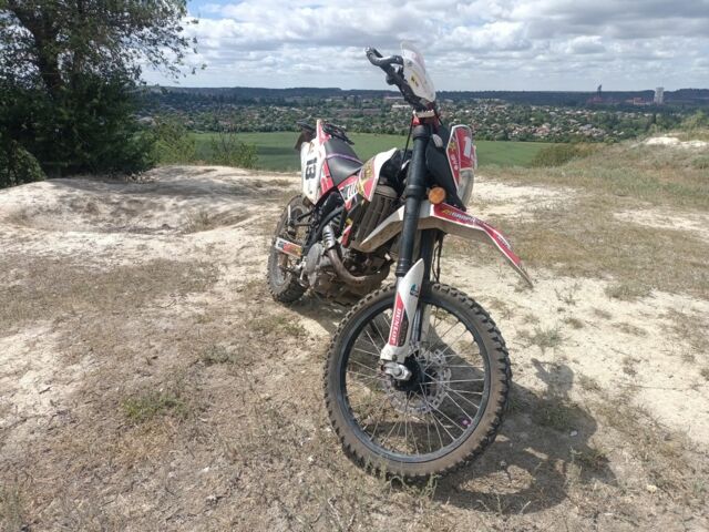 Геон Інша, об'ємом двигуна 0.25 л та пробігом 0 тис. км за 2000 $, фото 1 на Automoto.ua