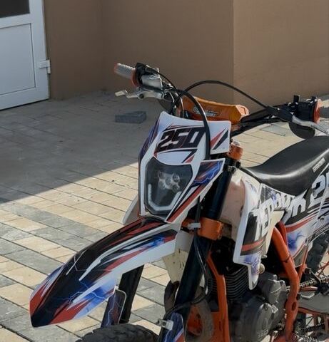 Геон Другая, объемом двигателя 0.25 л и пробегом 0 тыс. км за 1200 $, фото 1 на Automoto.ua