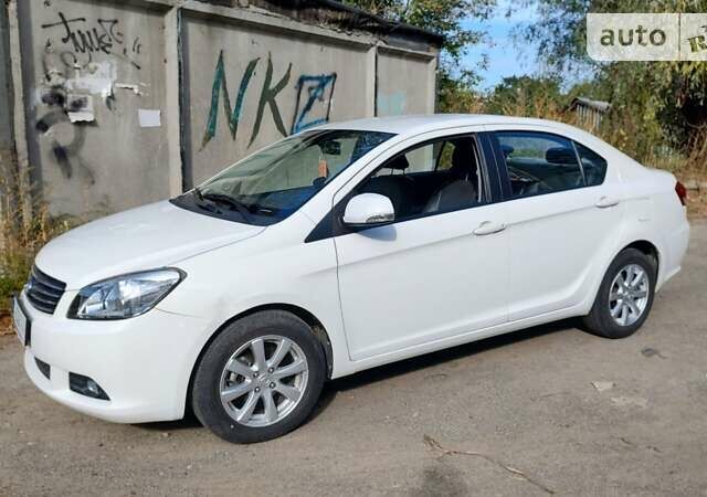 Белый Грейт Вол Волекс Ц30, объемом двигателя 1.5 л и пробегом 20 тыс. км за 5500 $, фото 1 на Automoto.ua