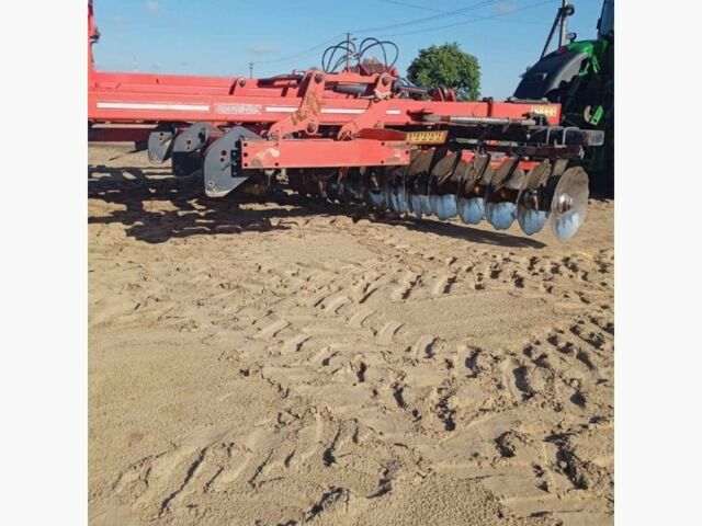 Грегорі-Бессон Megane Scenic, об'ємом двигуна 14.86 л та пробігом 0 тис. км за 13209 $, фото 1 на Automoto.ua