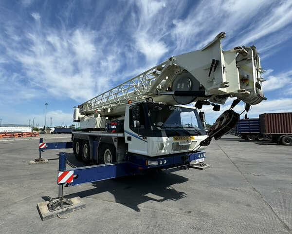 Белый Гроув ГМК, объемом двигателя 0 л и пробегом 83 тыс. км за 265427 $, фото 1 на Automoto.ua