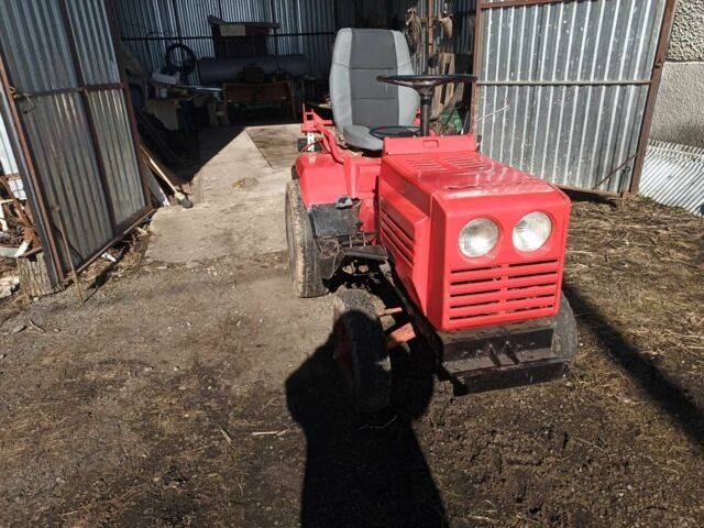 Червоний ХТЗ Т-012, об'ємом двигуна 0.8 л та пробігом 50 тис. км за 2800 $, фото 1 на Automoto.ua