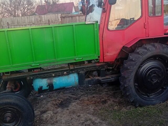 Червоний ХТЗ Т-16, об'ємом двигуна 2.08 л та пробігом 10 тис. км за 3600 $, фото 1 на Automoto.ua