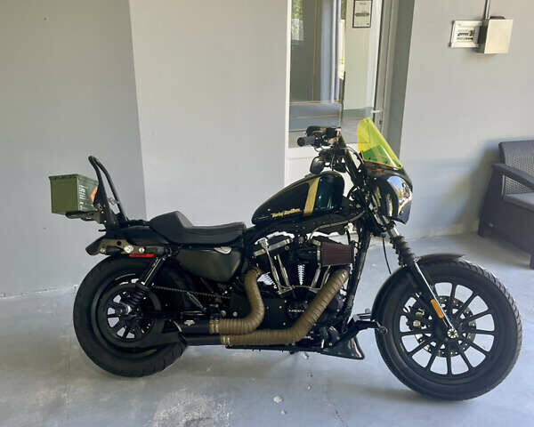 Черный Харлей-Дэвидсон 883 Iron, объемом двигателя 1.2 л и пробегом 2 тыс. км за 9999 $, фото 1 на Automoto.ua