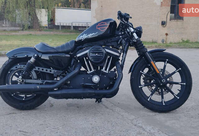 Черный Харлей-Дэвидсон 883 Iron, объемом двигателя 0.88 л и пробегом 222 тыс. км за 10000 $, фото 1 на Automoto.ua
