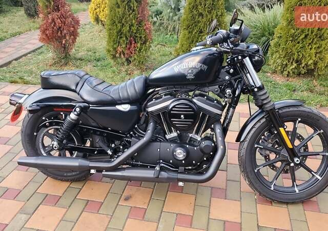 Черный Харлей-Дэвидсон 883 Iron, объемом двигателя 0.9 л и пробегом 12 тыс. км за 8500 $, фото 1 на Automoto.ua