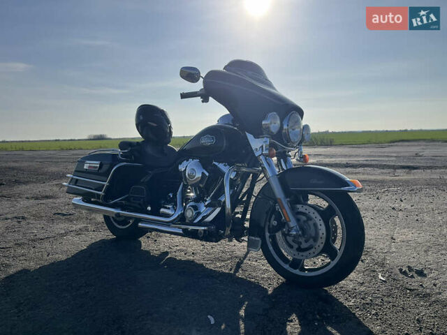 Чорний Харлей-Девідсон Електра Глайд, об'ємом двигуна 1.6 л та пробігом 25 тис. км за 10000 $, фото 1 на Automoto.ua