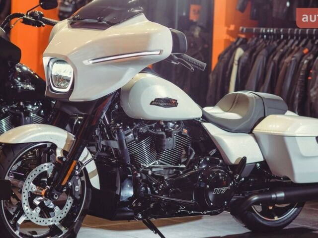 Харлей-Дэвидсон Стрит Глиде, объемом двигателя 1.92 л и пробегом 0 тыс. км за 39561 $, фото 1 на Automoto.ua