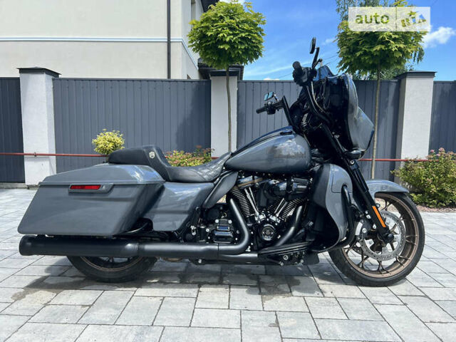 Серый Харлей-Дэвидсон Стрит Глиде, объемом двигателя 1.92 л и пробегом 4 тыс. км за 24000 $, фото 1 на Automoto.ua