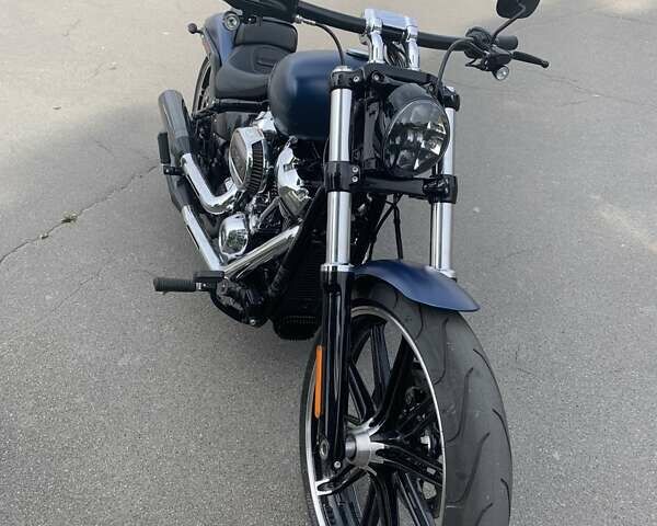 Синій Харлей-Девідсон Breakout, об'ємом двигуна 1.85 л та пробігом 10 тис. км за 25000 $, фото 1 на Automoto.ua