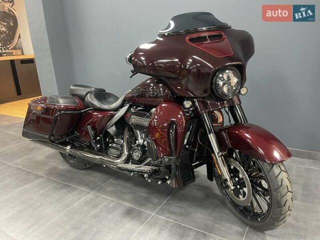 Харлей-Дэвидсон CVO Street Glide, объемом двигателя 1.9 л и пробегом 9 тыс. км за 35000 $, фото 1 на Automoto.ua