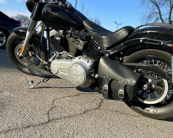 Черный Харлей-Дэвидсон Dyna Softail, объемом двигателя 1.7 л и пробегом 10 тыс. км за 13300 $, фото 1 на Automoto.ua