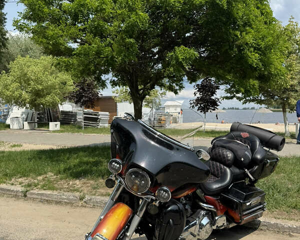 Черный Харлей-Дэвидсон FLHTCU Ultra Classic Electra Glide, объемом двигателя 1.58 л и пробегом 40 тыс. км за 8500 $, фото 1 на Automoto.ua