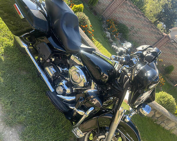 Чорний Харлей-Девідсон FLHTCUI, об'ємом двигуна 0 л та пробігом 45 тис. км за 10500 $, фото 1 на Automoto.ua