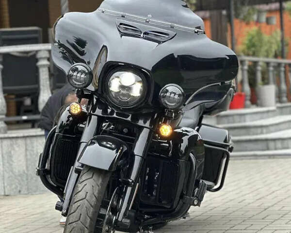 Черный Харлей-Дэвидсон FLHTK Electra Glide Ultra Limited, объемом двигателя 2 л и пробегом 2 тыс. км за 29550 $, фото 1 на Automoto.ua