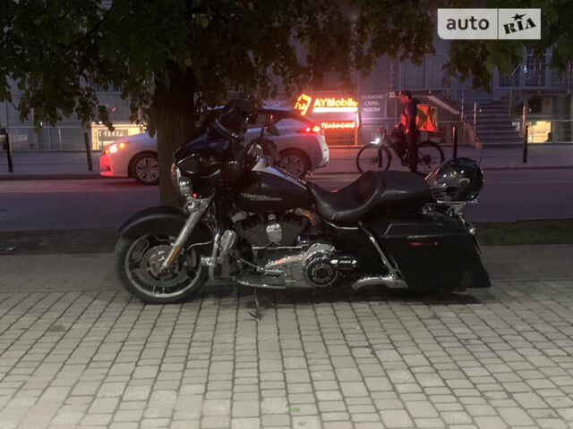 Черный Харлей-Дэвидсон FLHX Street Glide, объемом двигателя 1.69 л и пробегом 64 тыс. км за 12500 $, фото 1 на Automoto.ua