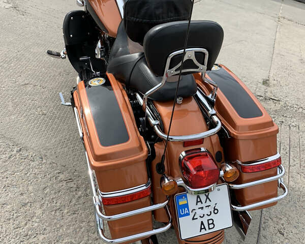 Помаранчевий Харлей-Девідсон FLHX Street Glide, об'ємом двигуна 1.58 л та пробігом 22 тис. км за 15300 $, фото 1 на Automoto.ua