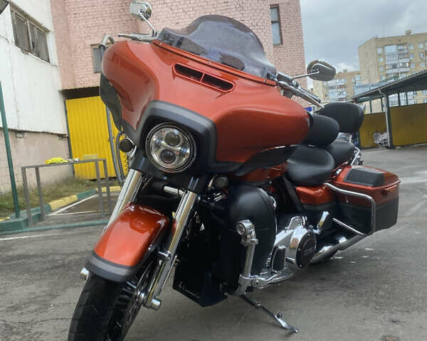 Красный Харлей-Дэвидсон FLHXSE, объемом двигателя 1.92 л и пробегом 26 тыс. км за 28000 $, фото 1 на Automoto.ua