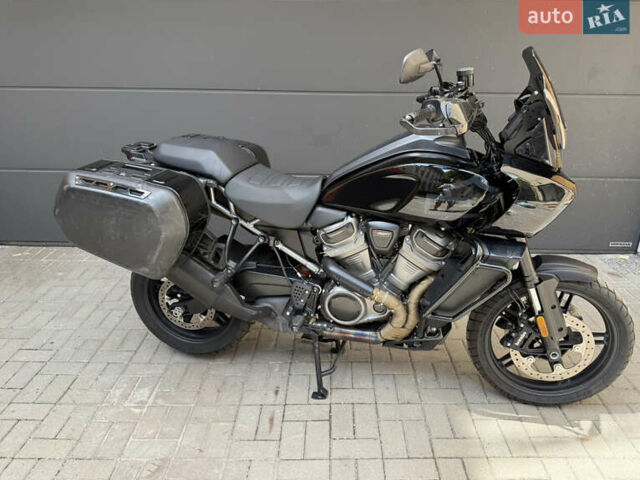 Черный Харлей-Дэвидсон Pan America 1250 Special, объемом двигателя 1.25 л и пробегом 3 тыс. км за 17800 $, фото 1 на Automoto.ua