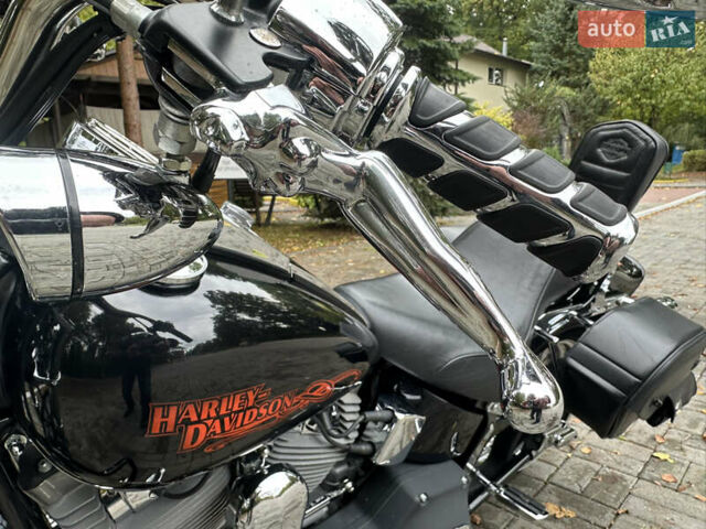 Черный Харлей-Дэвидсон Softail Deluxe, объемом двигателя 1.45 л и пробегом 18 тыс. км за 9000 $, фото 1 на Automoto.ua